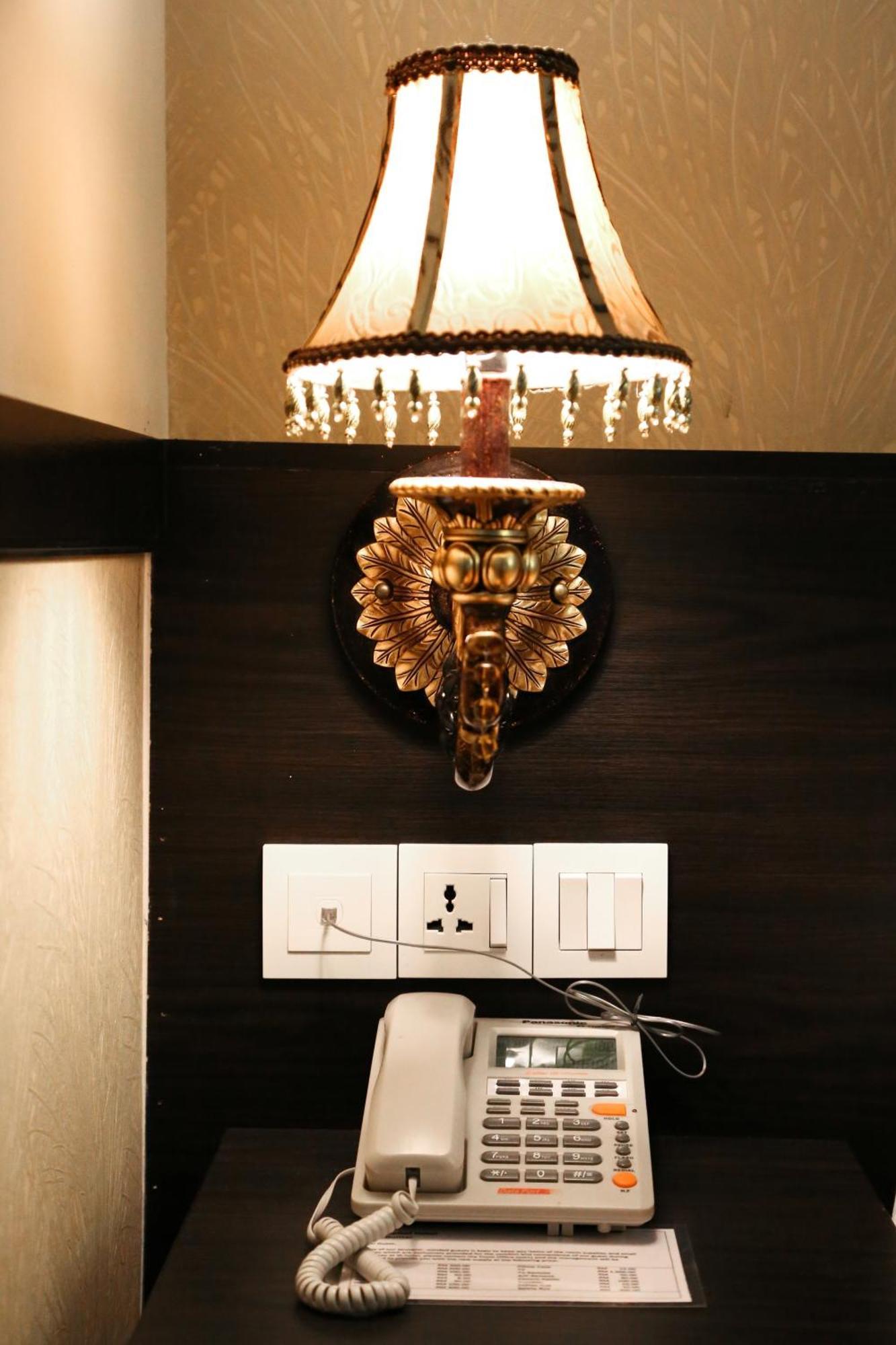 K Garden Hotel Parit Buntar Zimmer foto