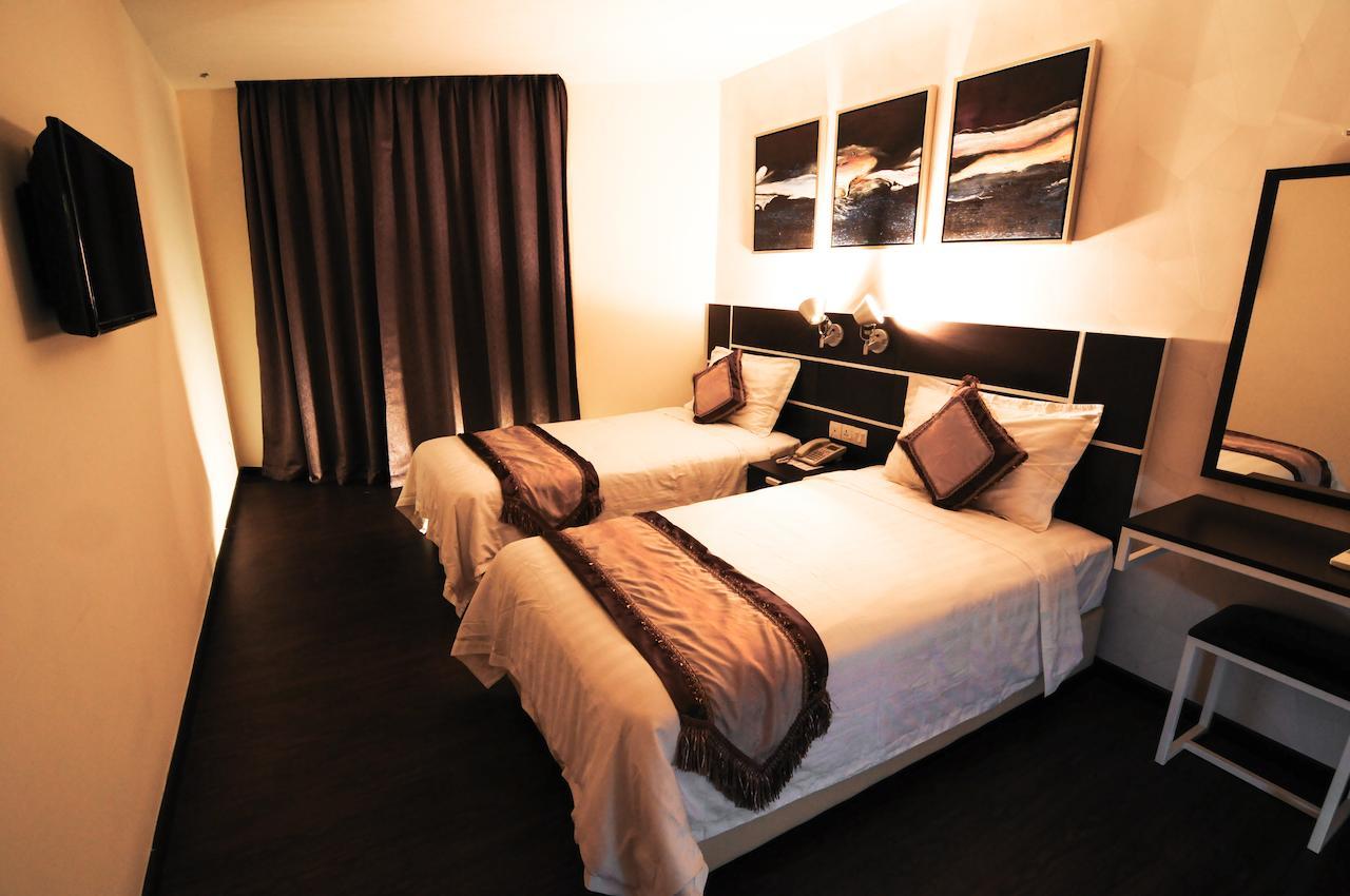 K Garden Hotel Parit Buntar Zimmer foto