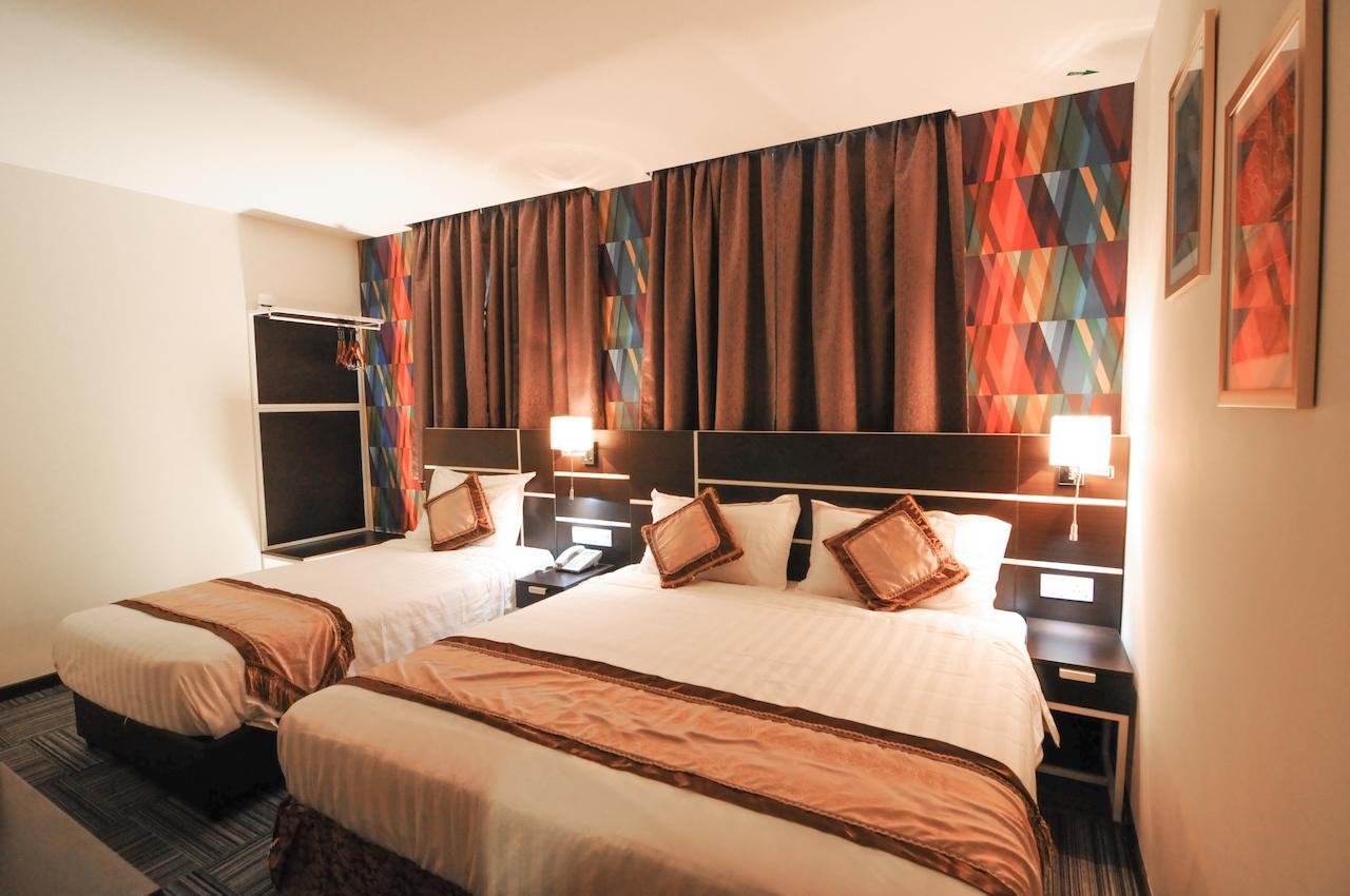 K Garden Hotel Parit Buntar Zimmer foto